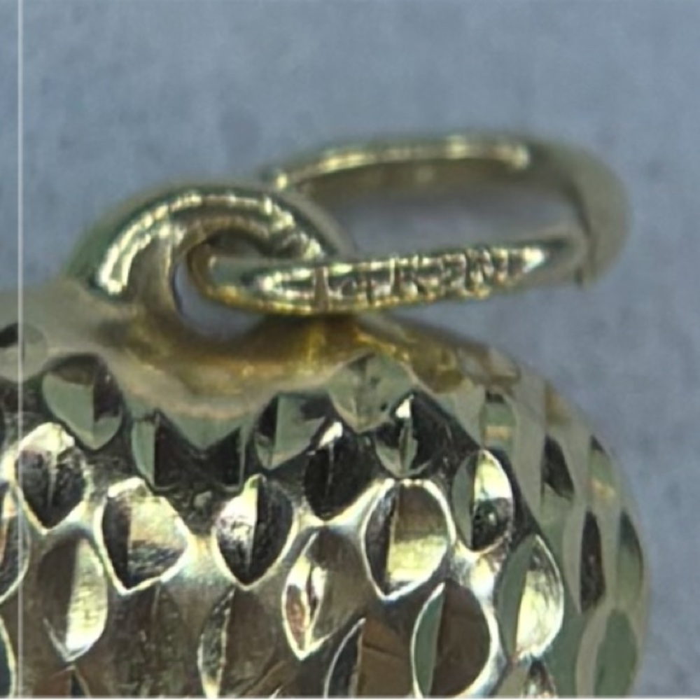 14k Gold Puffy Heart Charm / Pendant - Picture 5 of 6